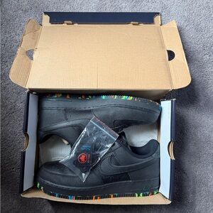 Nike Air Force One ‘NYC Sneakers With Laces
